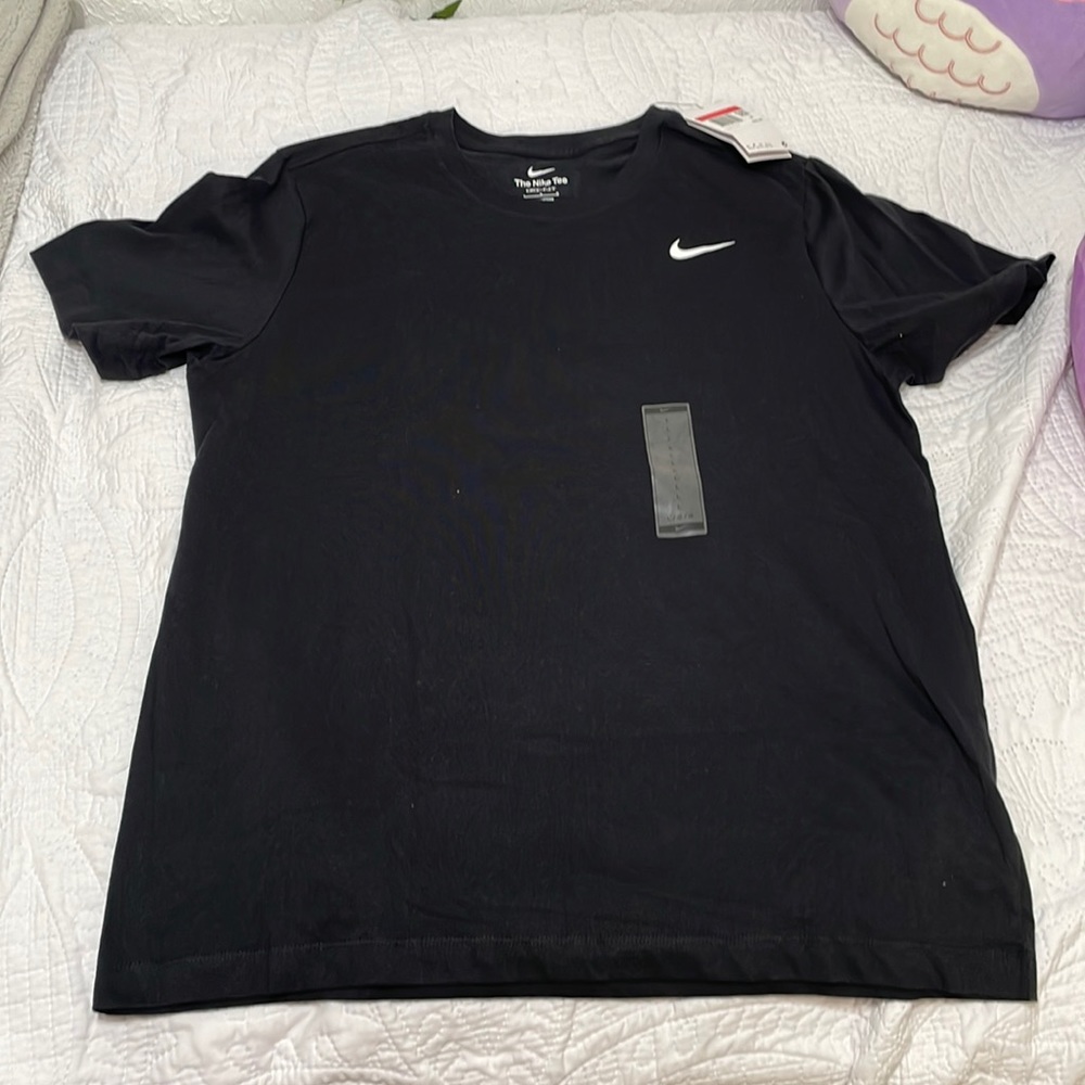 The Nike Tee Dri-Fit
